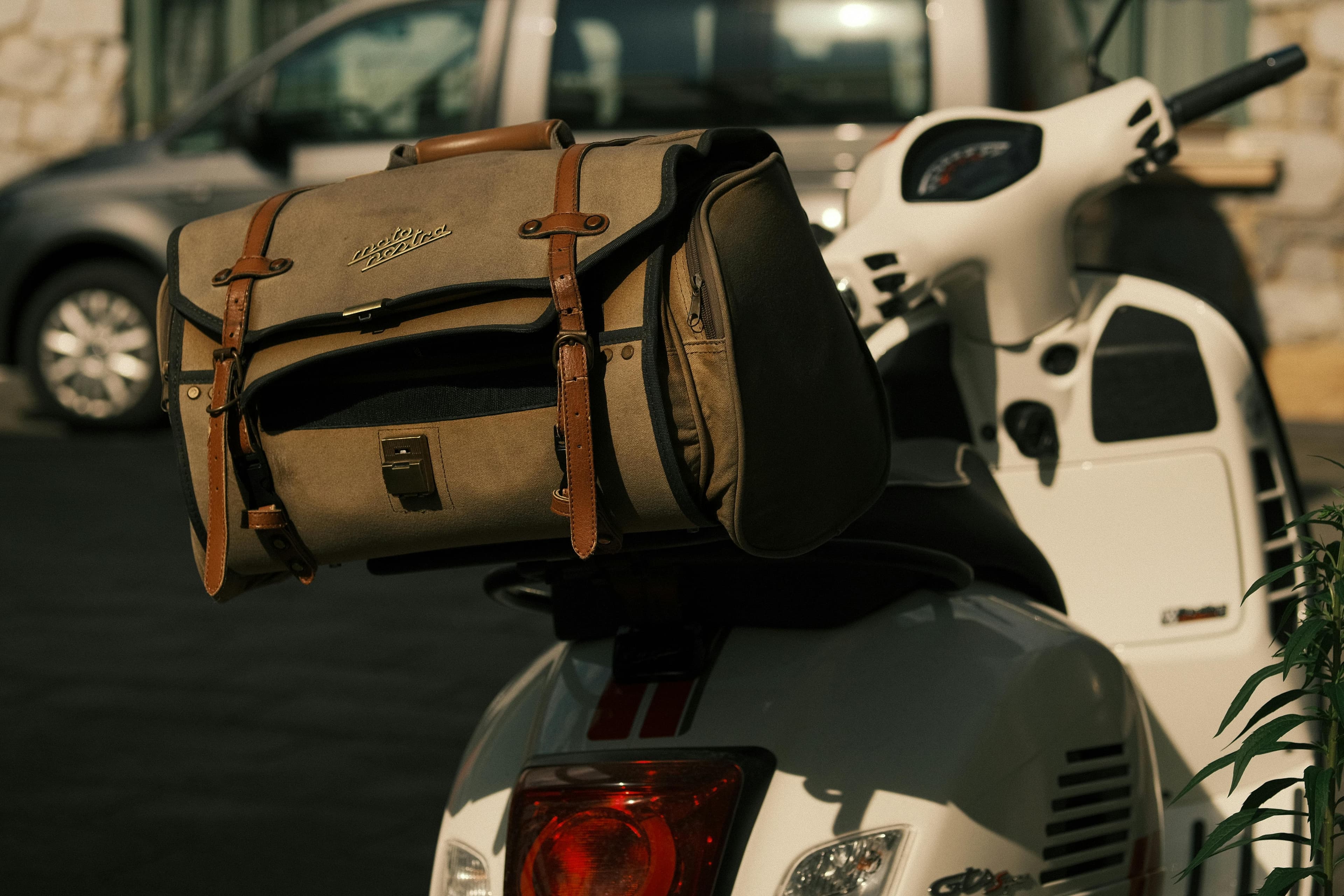 Vespa Celebrates Year of the Horse with Limited Edition 946